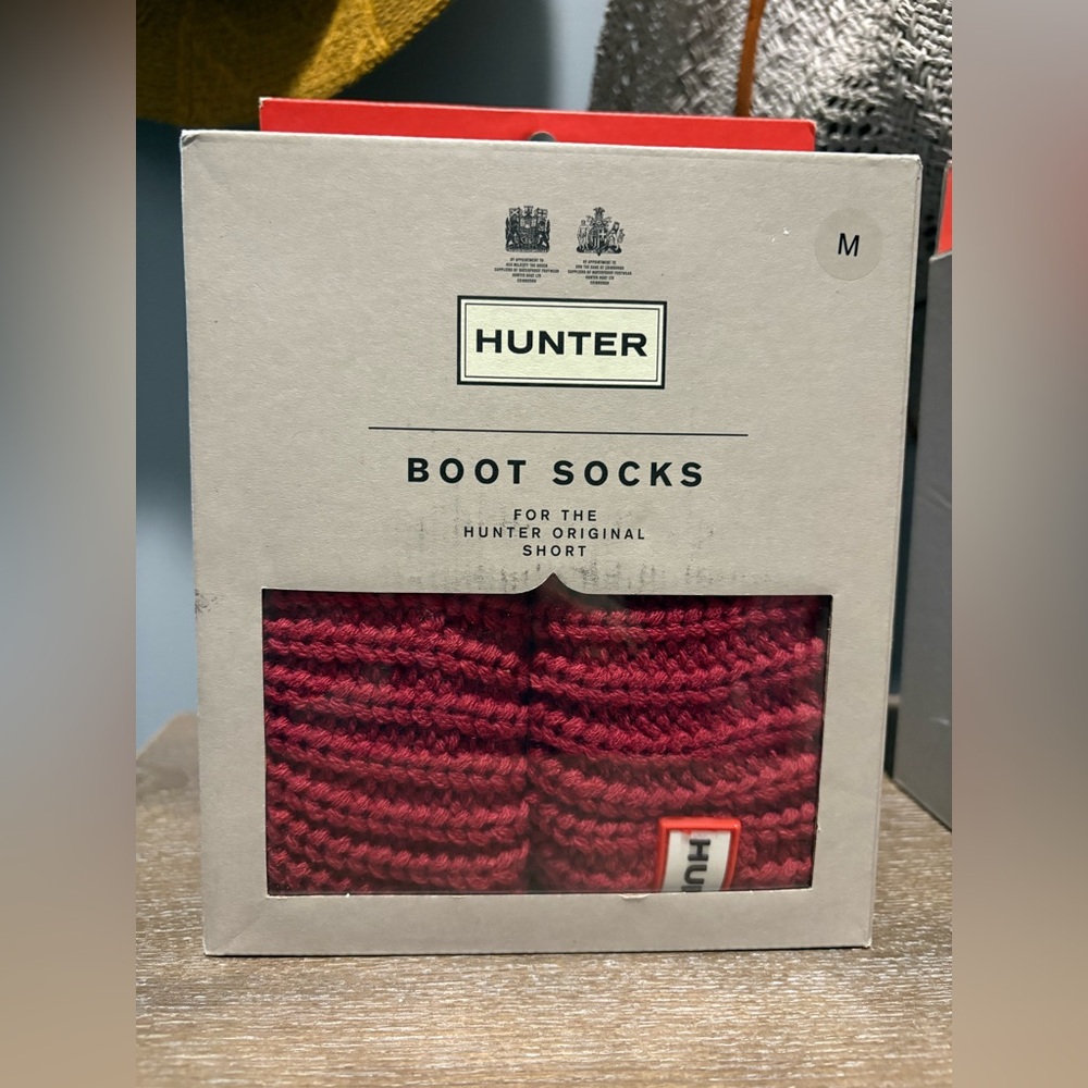 Brand: Hunter Size: M boot inserts fleece/knit